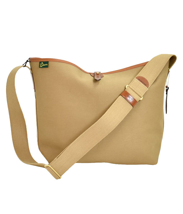 ブレディ(BRADY)KINROSS ショルダーバッグ