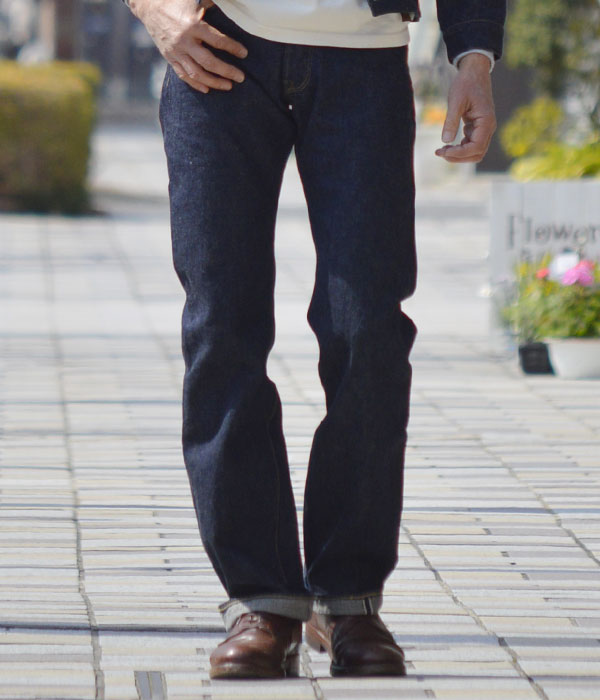 デラックスウエア(DELUXEWARE)DX5017 TAPERED STRAIGHT着用イメージ