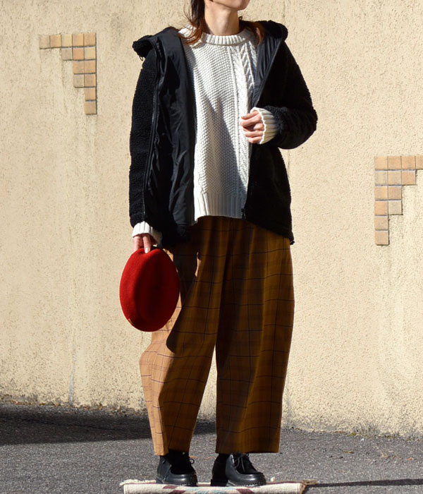 イルビゾンテ (IL BISONTE) WOOL BERET 帽子 ウールベレー帽 54212-3-09283 54212309283 を使ったレディースコーディネート