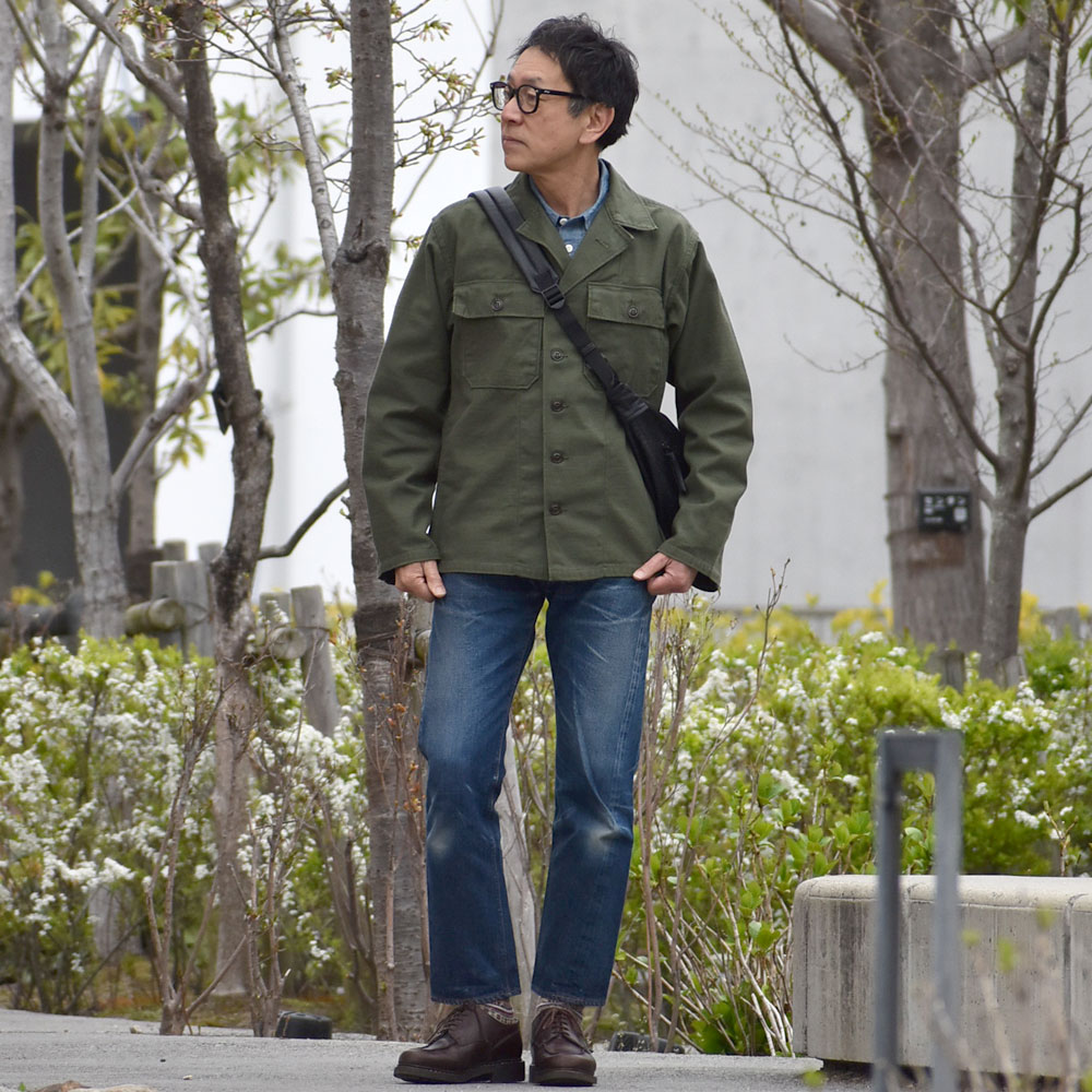デラックスウエア (DELUXEWARE) Wellington model メガネ サングラス 眼鏡 鯖江市 DFW-001 を使った 春のお出かけに雰囲気よくセレクトしたメンズコーデ