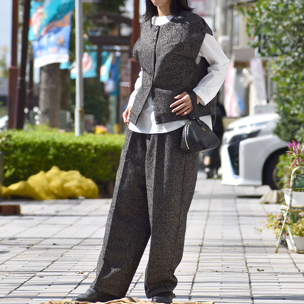 オーロラシューズ (AURORA SHOES) Middle English レディース レザーシューズ ME-W を使ったケレンのセットアップ秋レディースコーディネート