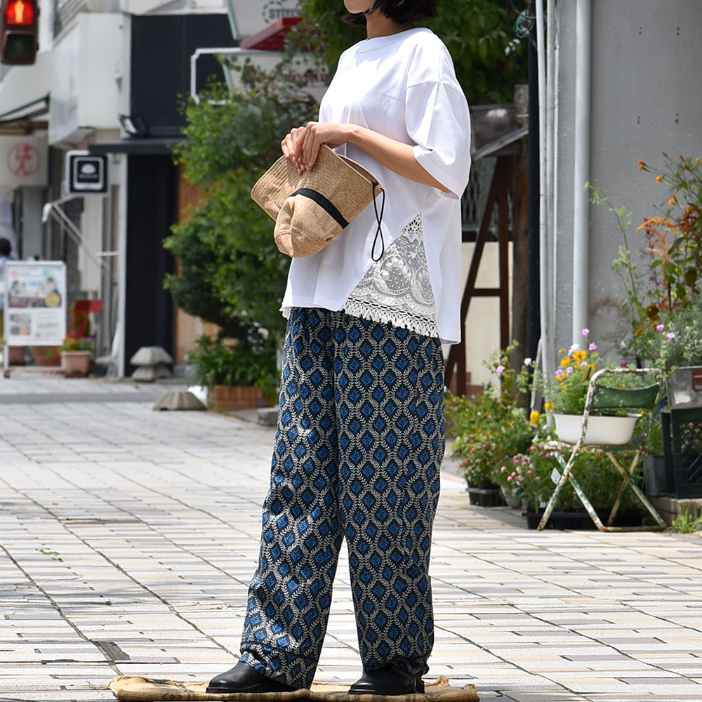 ポンデシャロン (PONT DE CHALONS) ジュートライクハット UV加工 コカゲル 22432819 を使った 暑い日の軽やかレディースコーデ