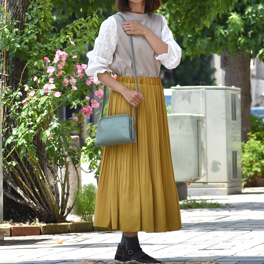 オーロラシューズ(AURORA SHOES)Mary Jane レザーシューズ MJ-W を使ったふんわりシルエットの大人かわいいレディース夏コーデ