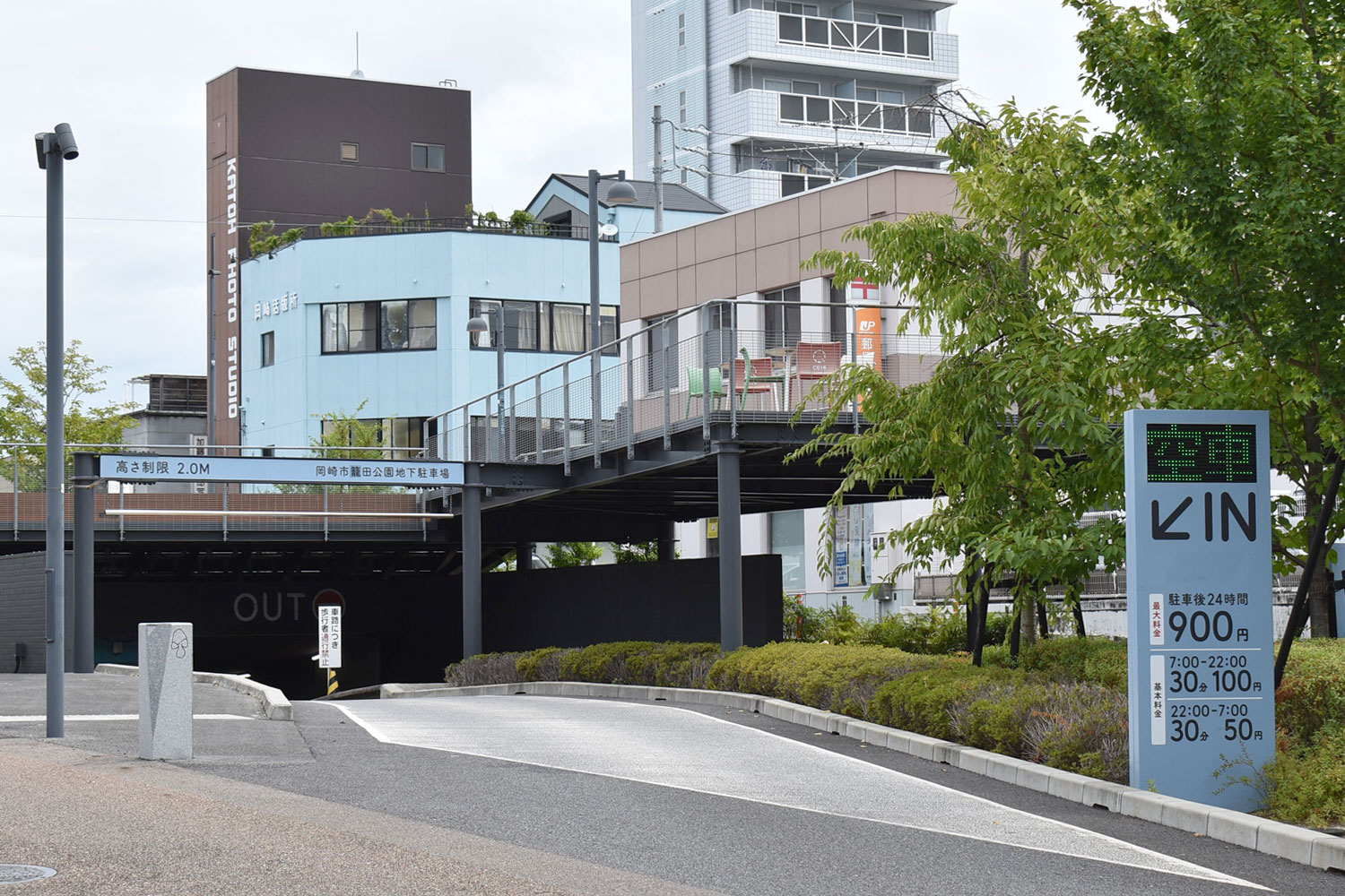 籠田公園近くの駐車場写真