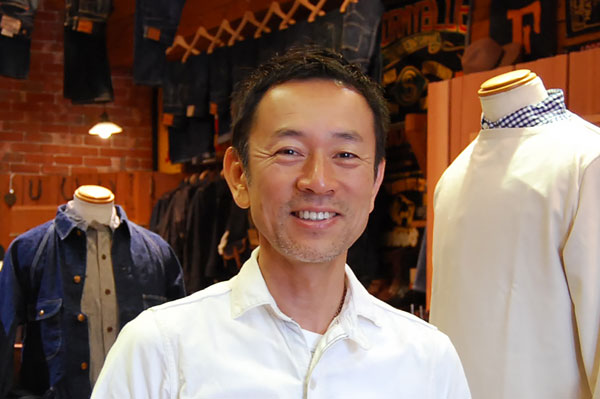 スタッフスズキの顔写真