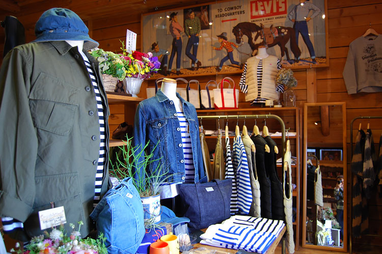 トップジミー店内の様子1