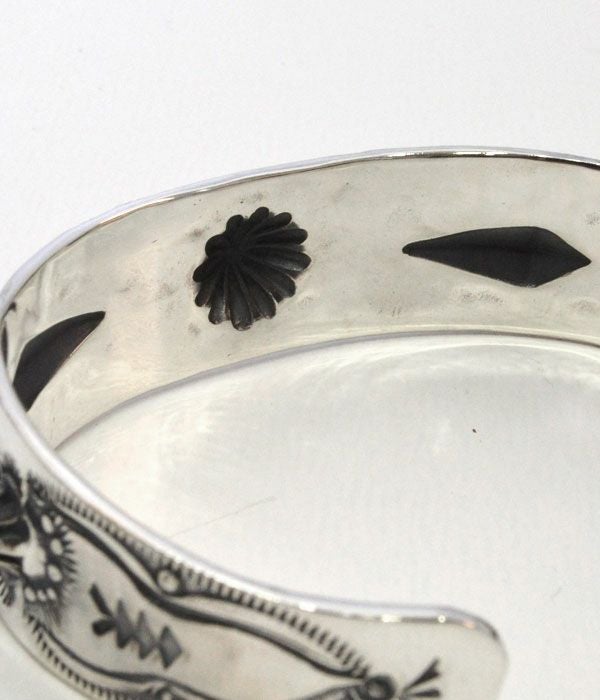 LARRY SMITH シルバーバングル ラリースミス(LARRY SMITH) SHELL BRACELETバングル シルバー