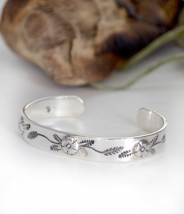 ラリースミス(LARRY SMITH) MEN'S THIN TRIANGLE BRACELET (LEAF