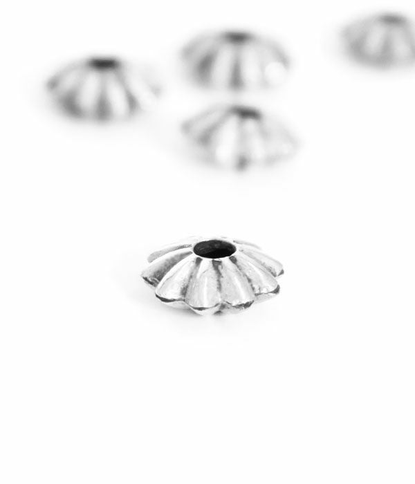 ラリースミス (LARRY SMITH) SHELL CONCHO BEAD XS アクセサリー