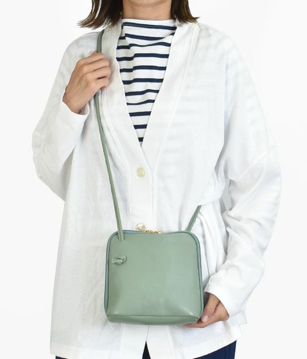 イルビゾンテ (IL BISONTE) クロスボディバッグ 限定カラー レザー