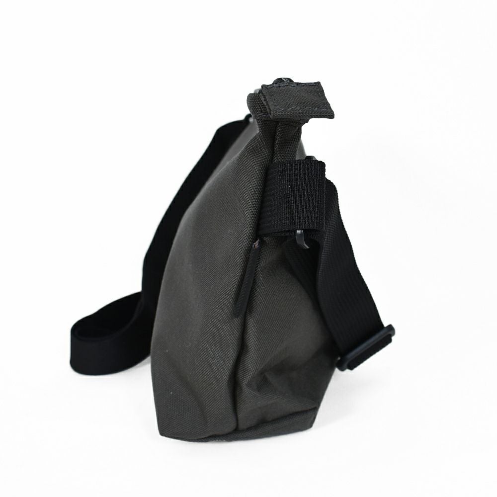 DANTON ダントン MONTSOURIS ショルダーバッグ ブラック DANTON ダントン コーデュラナイロン ショルダーバッグ MONTSOURIS