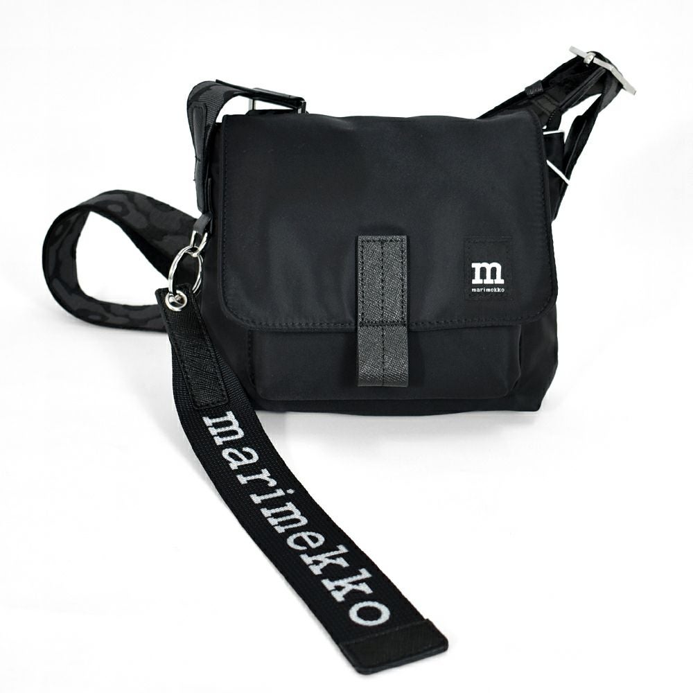 marimekko(マリメッコ) ショルダーバッグ美品  ミニ メッセンジャー ソリッド 52243-2-92538 黒 ウニッコ marimekko（マリメッコ） ショルダーバッグ ウニッコ Mini Messenger