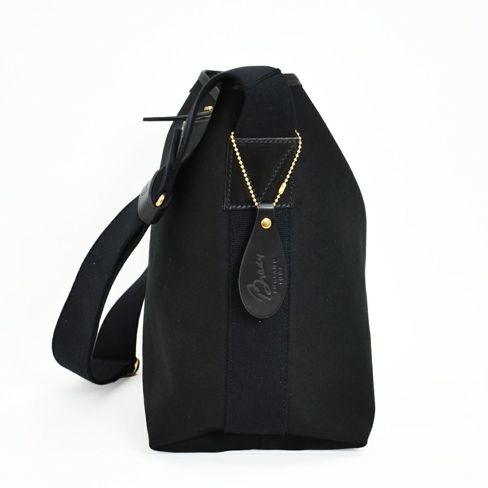 ブレディ (BRADY) KINROSS ショルダーバッグ キンロス の通販なら