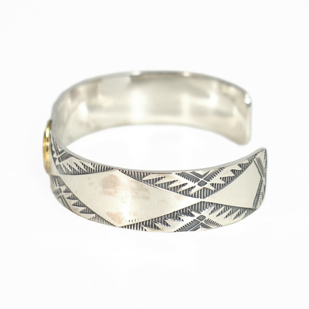 ラリースミス (LARRY SMITH) EAGLE HEAD STAMPED BRACELET (18K GOLD