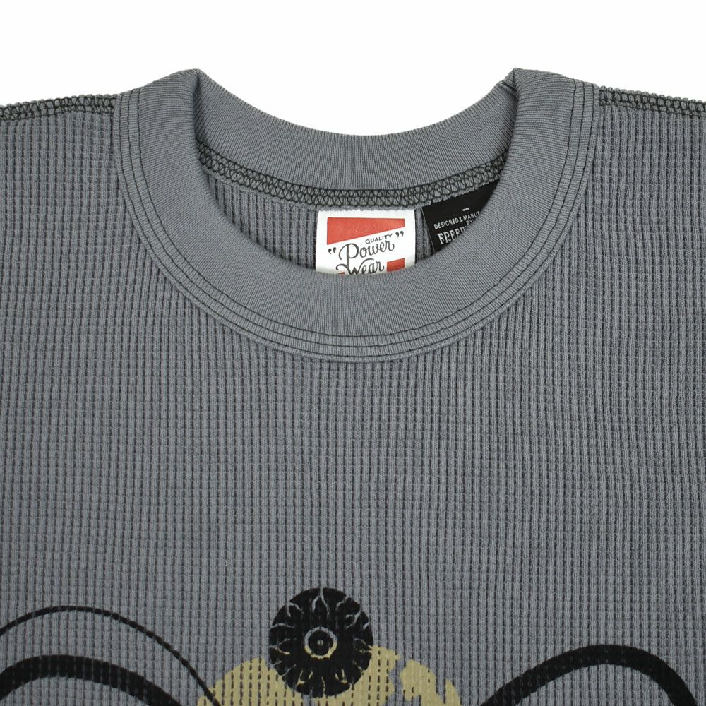 リーホイーラーズ (FREEWHEELERS) -KNUCLE BONES- on -AAF 90thBG 400thBSQ- CREW NECKED THERMAL LONG SLEEVE SHIRT 1950s STYLE UNDERWEAR 50s POWER WEAR PRINT LABEL Vintage Style Medium Weight Waffle Knit MEDIUM GRAY 長袖プリントサーマルTシャツ ロンT 2535008