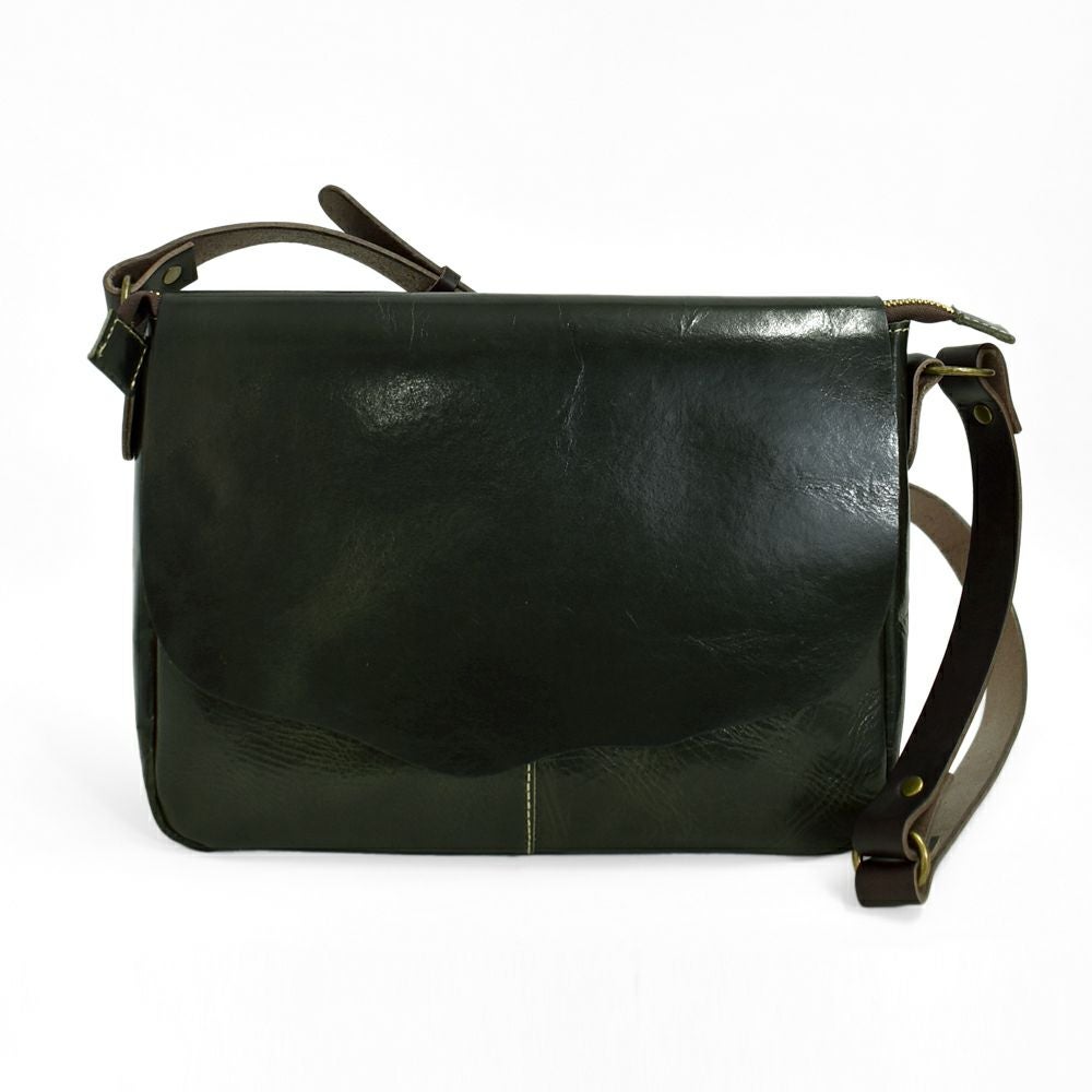 アインソフ (Ain Soph) 切りっぱなし 横型ショルダーバッグ 日本製 レザーショルダーバッグ 牛革 ASE1639-HWM