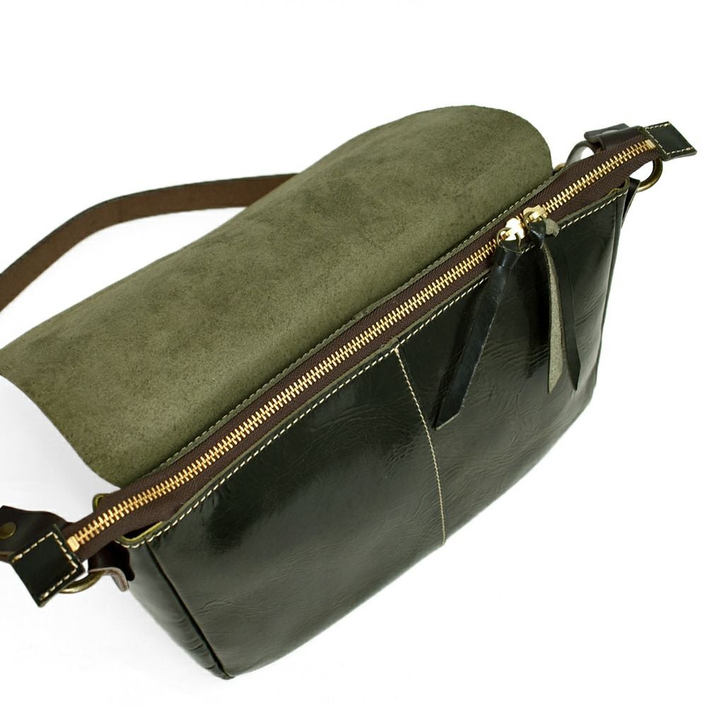 アインソフ (Ain Soph) 切りっぱなし 横型ショルダーバッグ 日本製 レザーショルダーバッグ 牛革 ASE1639-HWM