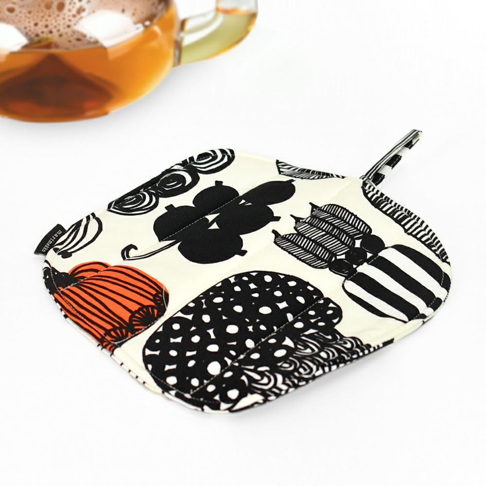 マリメッコ (marimekko) Puutarhurin Parhaat ポットホルダー PUUTARHURINPARHAAT KETTLE HOL. 鍋敷き 鍋つかみ 52259-4-74337 52259474337