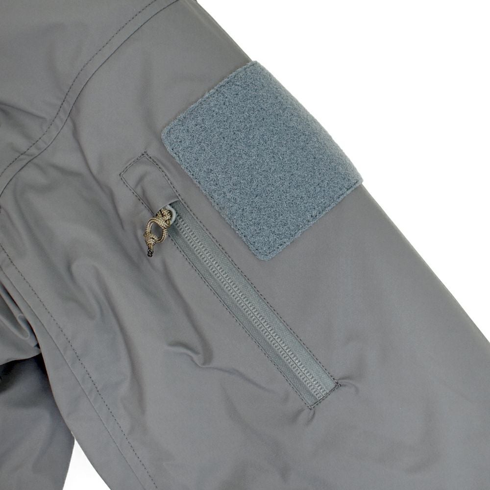 フリーホイーラーズ (FREEWHEELERS) -ARCTIC SPECTER JACKET- UTT SOFT SHELL JACKET ULTIMA THULE TACTICAL Primaloft Gold Insulation Breathable-waterproof Nylon Cloth SLATE GRAY ナイロンジャケット アウター コート 2531008