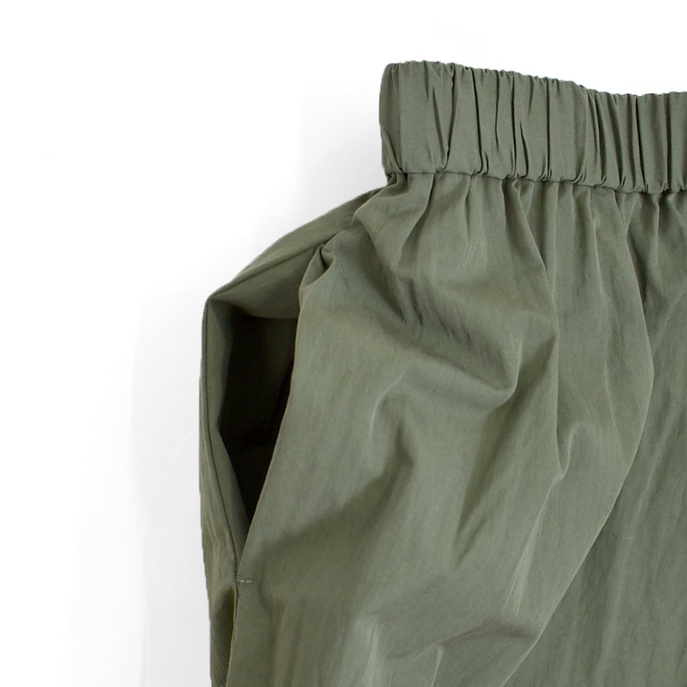マオメイド (MAOMADE) 裾タック＆ドロスト ボリューミーパンツ コットンナイロンパンツ 611302