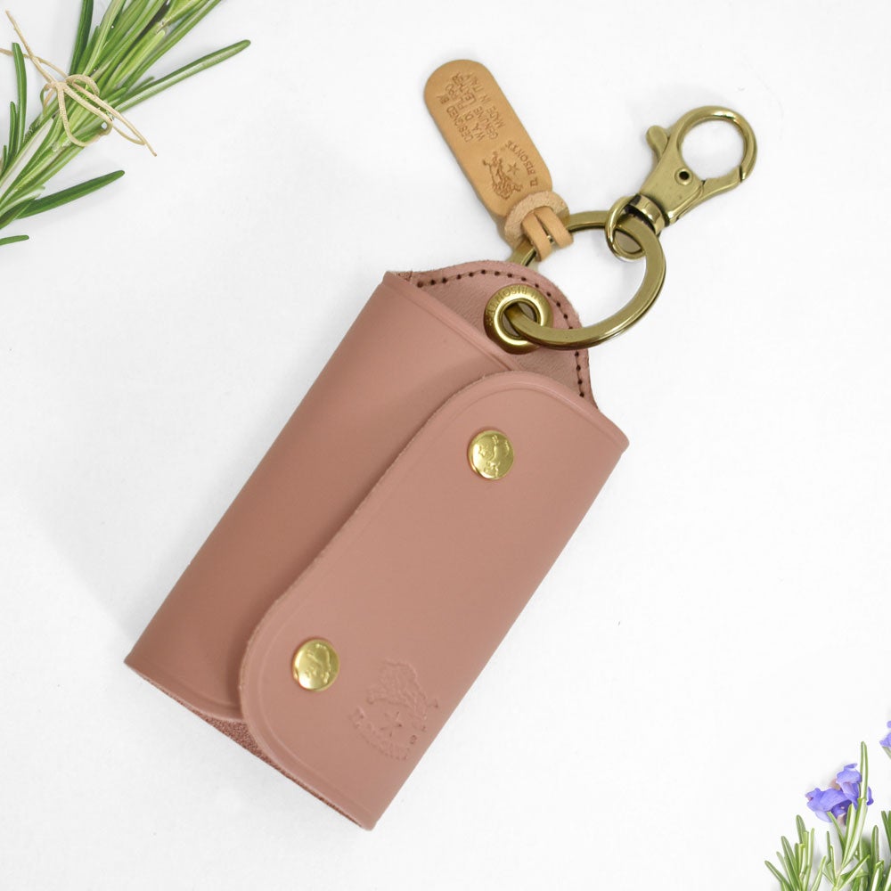 イルビゾンテ(IL BISONTE)
キーケース 限定カラー TORRE GROSSA（トッレ・グロッサ）レザーワイドキーケース 54262-3-05551