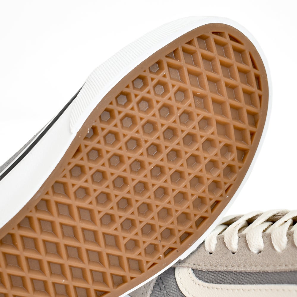 バンズ/ヴァンズ (VANS) OLD SKOOL 2-TONE FROST GRAY オールドスクール 靴 ローカットスニーカー VN000D7Z85T