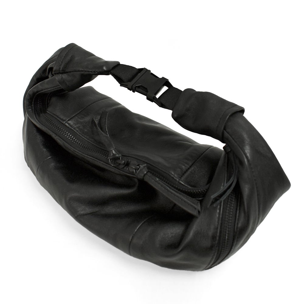 アインソフ (Ain Soph) シープレザー 2WAY ショルダーバッグ SLサイズ 鞄 レザーショルダーバッグ 斜め掛けバッグ 黒 (244016) ASE1844-PKS