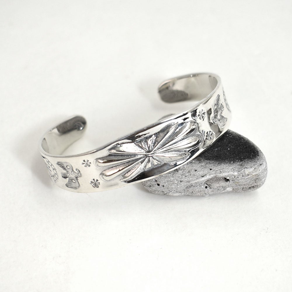 ラリースミス(LARRY SMITH)
BUTTERFLY SHELL BRACELET (REPOUSSE) シルバーアクセサリー ブレスレット バングル BR-0089