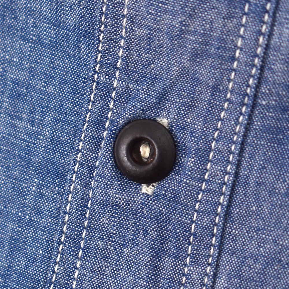 フリーホイーラーズ (FREEWHEELERS)<br> -NEAL- SHIRT<br> 1926 STYLE WORK CLOTHING<br> INDIGO CHAMBRAY<br> ニールシャツ 長袖ワークシャツ シャンブレーシャツ<br> 2613001