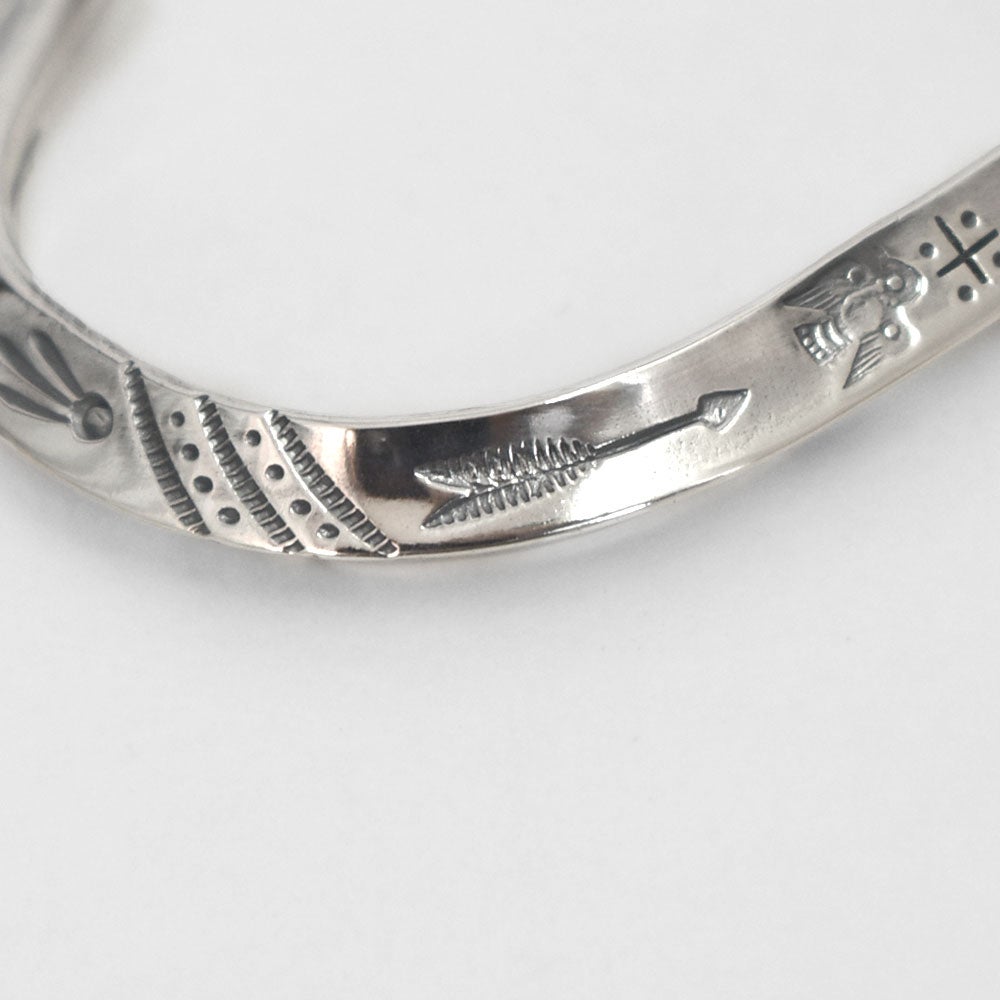 ラリースミス (LARRY SMITH) TRIANGLE BRACELET（ARROW,THUNDERBIRD） シルバーアクセサリー ブレスレット バングル BR-0107