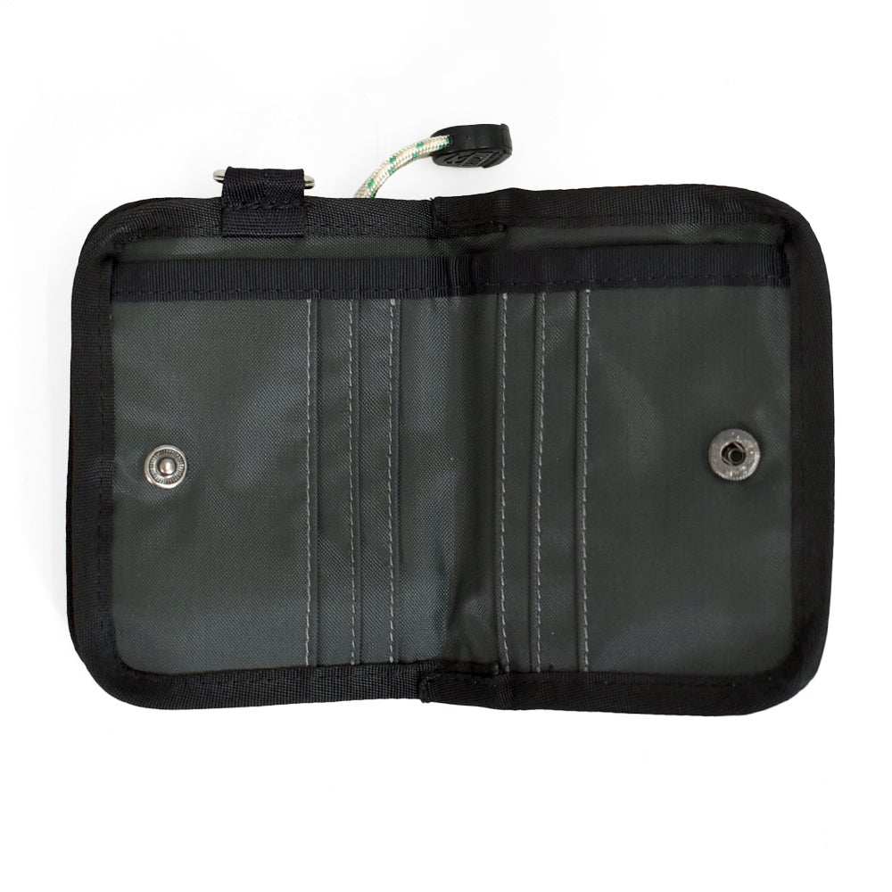 チャムス (CHUMS) リサイクルパスカードウォレット Recycle Pass Card Wallet 2つ折り財布 コンパクト財布 カードケース CH60-4065
