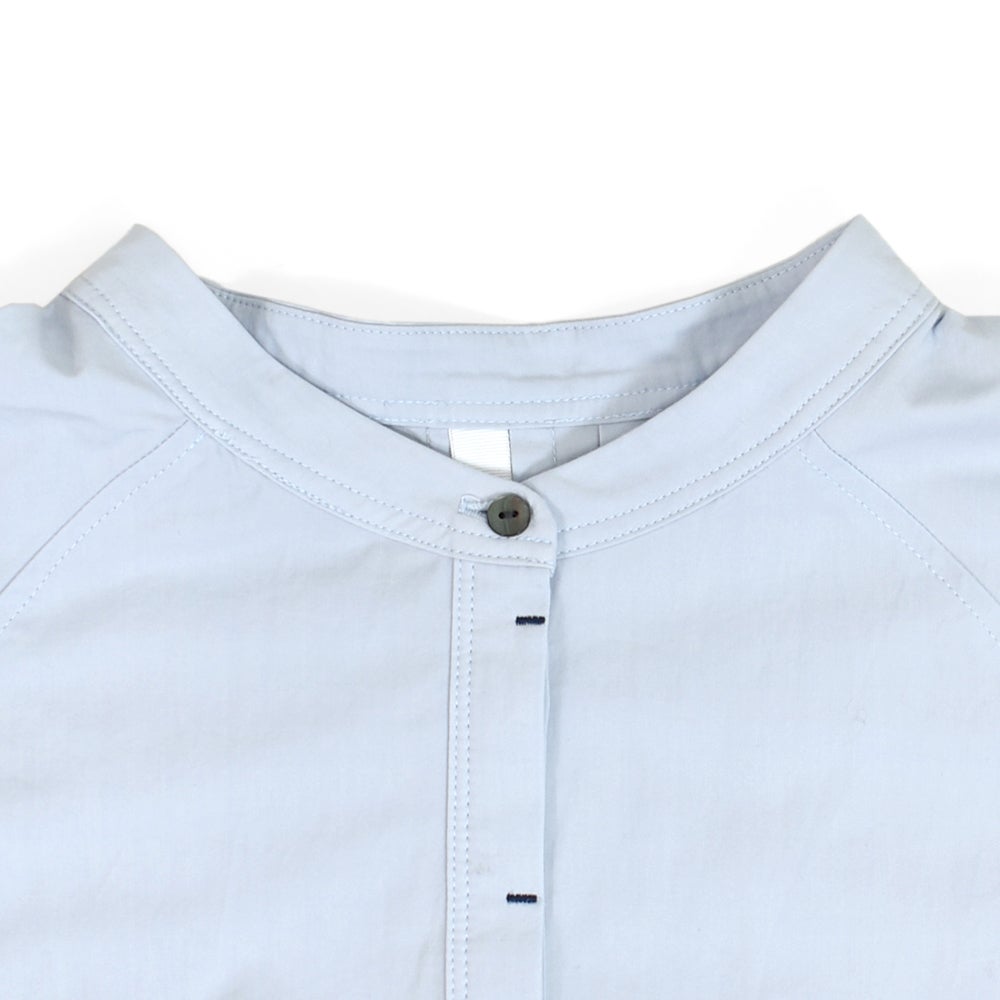 ケレン (KELEN) -PARDY- BACK TUCK DESIGN BLOUSE バックタック デザインブラウス ノーカラーシャツ LKL26FBL2322