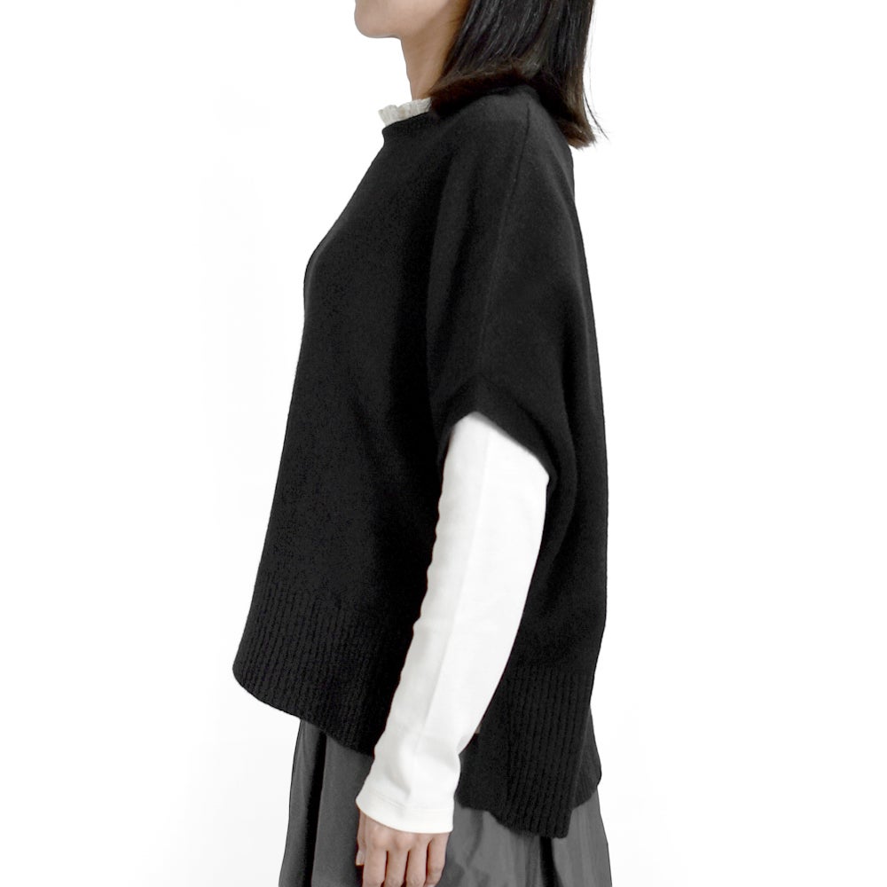 マオメイド (MAOMADE) 再登場!!! ゆったり着れる サイドボタン ベスト ニット 無地 641135